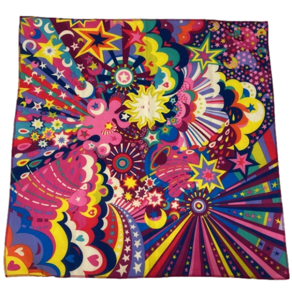 Lush KNOT WRAP FLORAL - Size: 27 1/2” X 28” - Picture 4 of 5